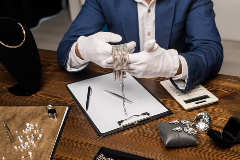 Investition in Schönheit: Warum sich Diemer Schmuck langfristig lohnt
